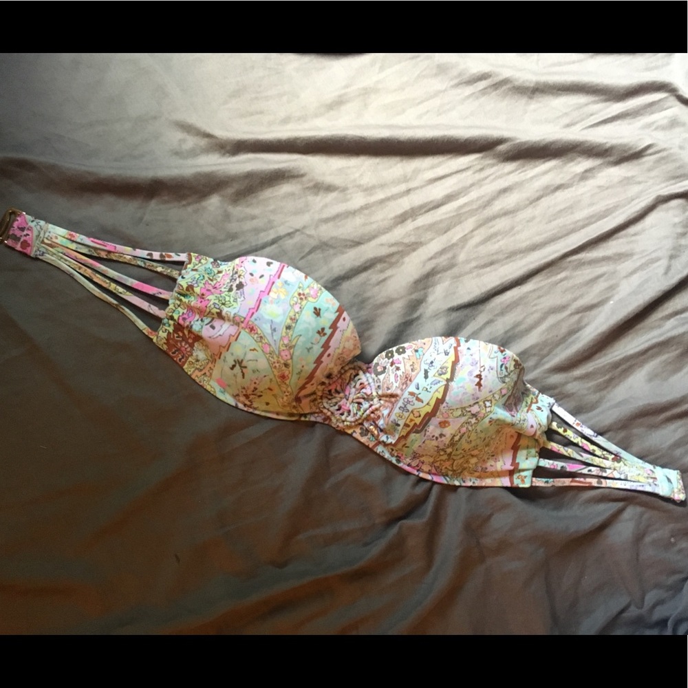 Strappless VS bathing suit top! 32D